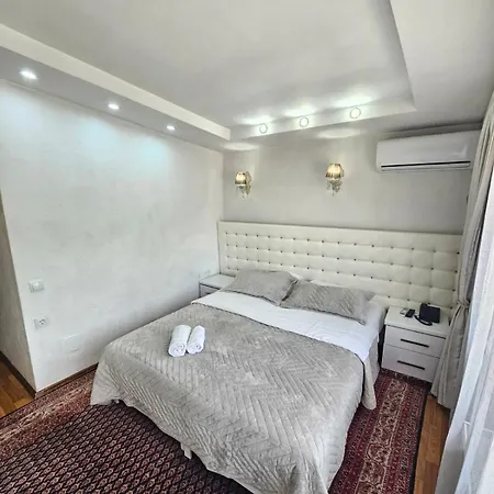Bella Donna Hotel Chisinau Exterior photo